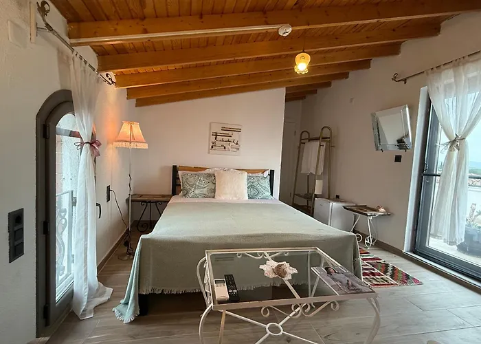 Отель Masal Kuecuekkoey Boutiquehotel Айвалык