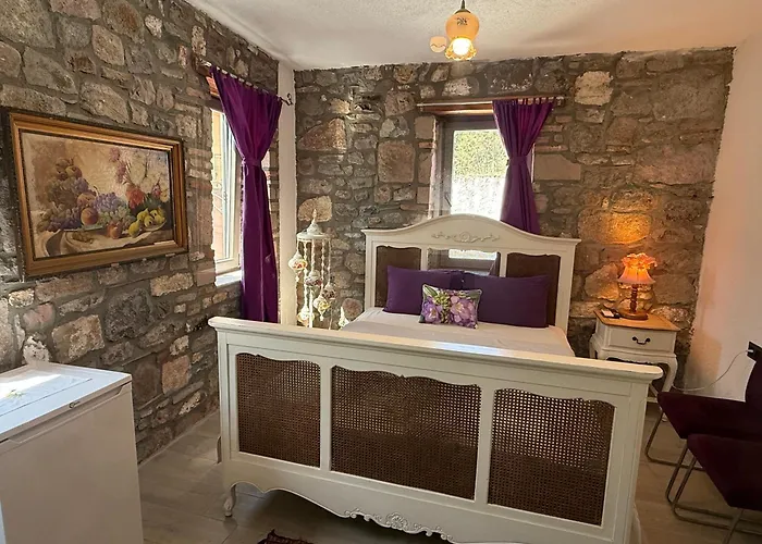 Masal Kuecuekkoey Boutiquehotel Айвалык